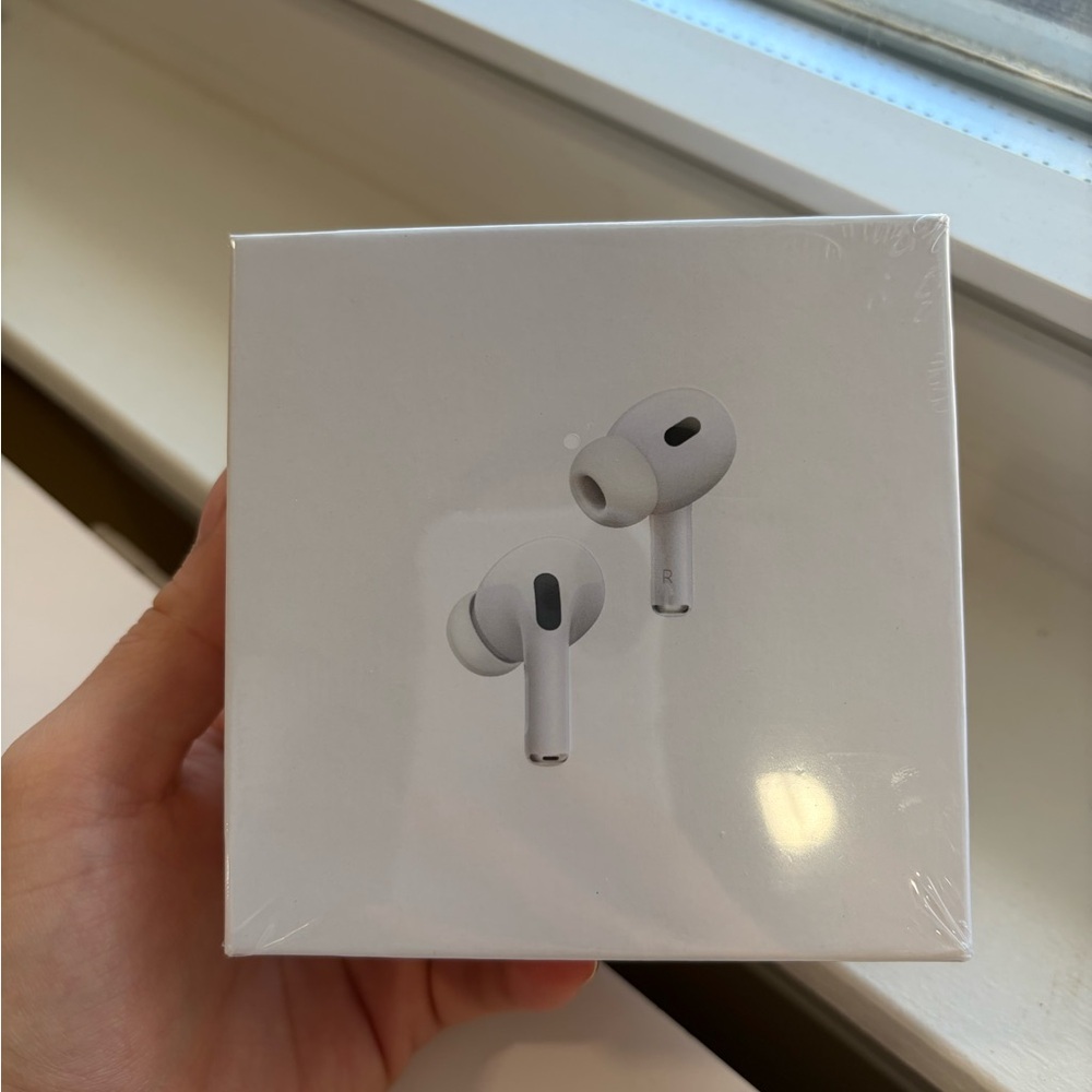 Apple AirPods 2nd generation